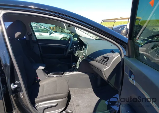 KMHD84LF5LU100735: 44601817