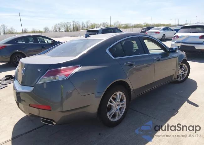 19UUA8F2XAA021053: 44601891