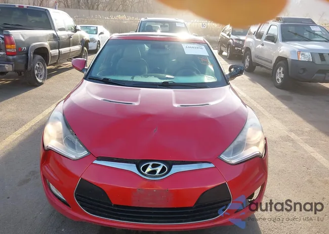 KMHTC6AD2DU096944: 44601896