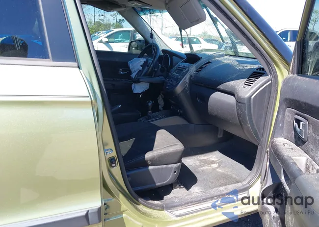 KNDJT2A63C7401421: 44601928