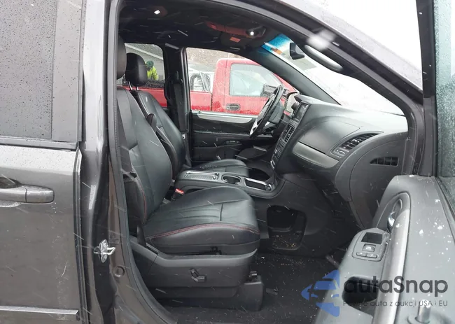 2C4RDGEG3HR716127: 44601260