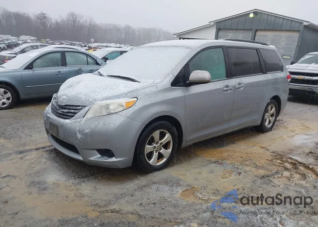 5TDKK3DC8DS361049: 44602564