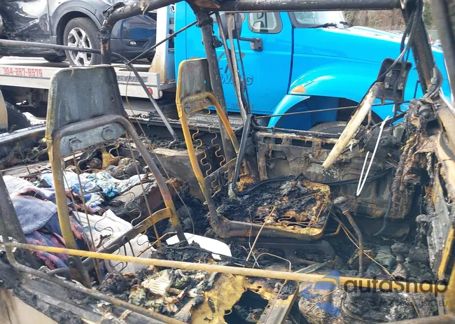 1J4FY19P4SP290935: 44602674