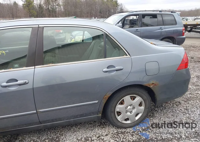 1HGCM55437A088736: 44602829