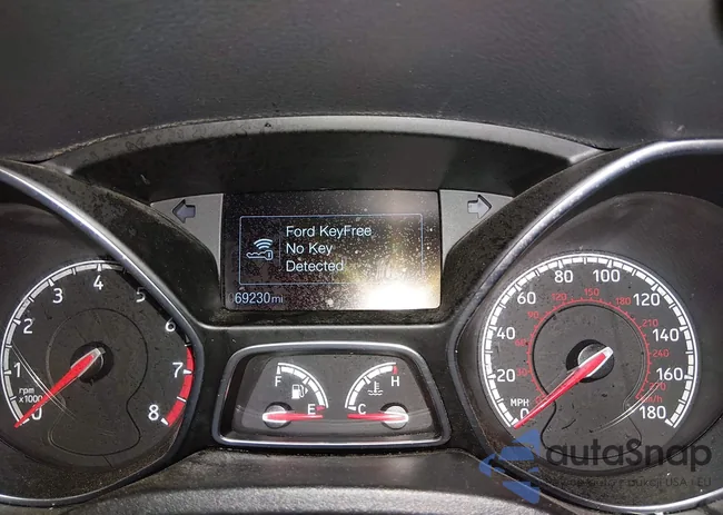 1FADP3L90JL322328: 44602911