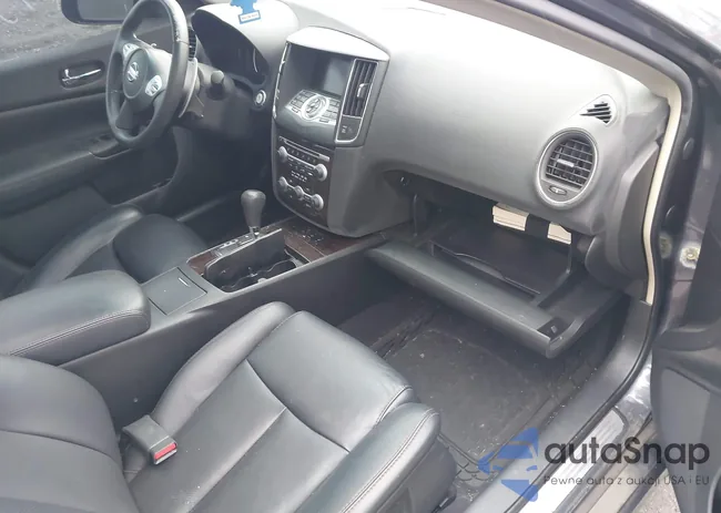 1N4AA5AP8BC850587: 44602959