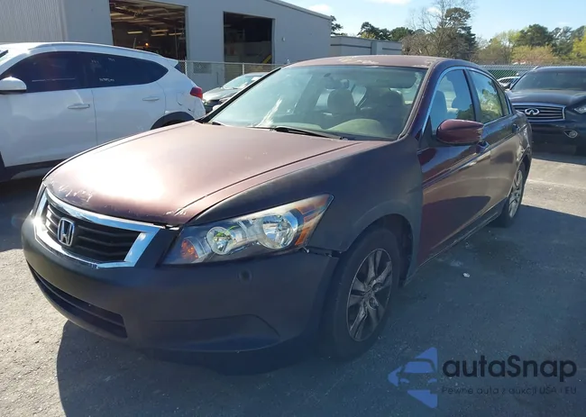 1HGCP26469A100143: 44602995