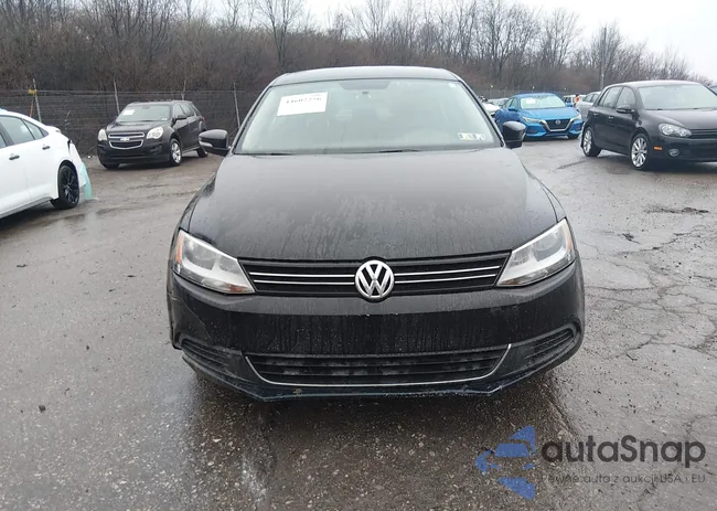 3VWD17AJXEM358433: 44602256