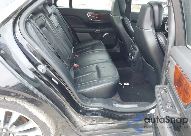 1LN6L9RP7H5627018: 44602377