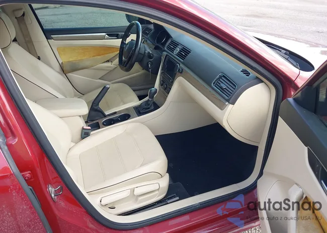 1VWBS7A38GC045519: 44603549