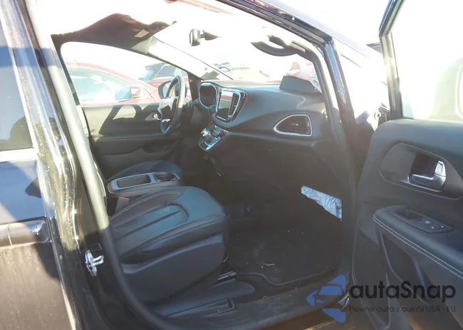 2C4RC1BGXSR506524: 44603894