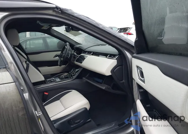 SALYL2RX4JA776674: 44603263