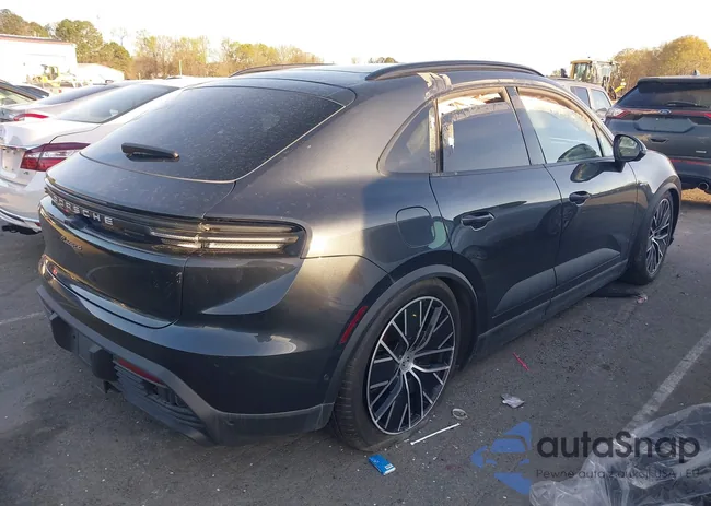 WP1AA2XAXRL000512: 44604651