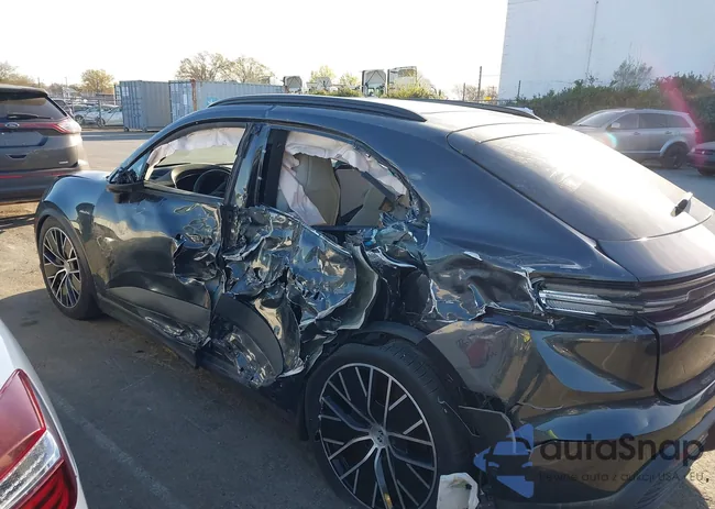 WP1AA2XAXRL000512: 44604651