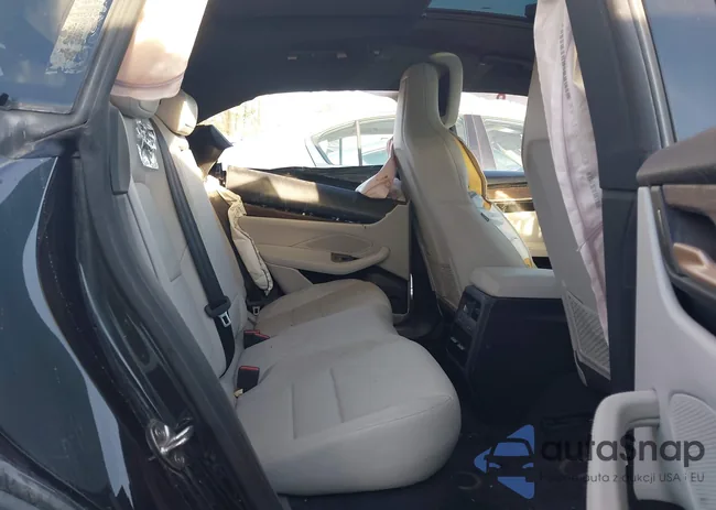 WP1AA2XAXRL000512: 44604651