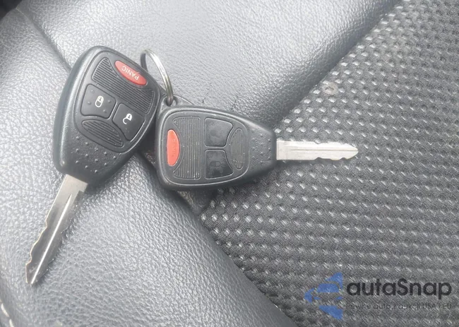 1C4NJCBA7GD801361: 44604679