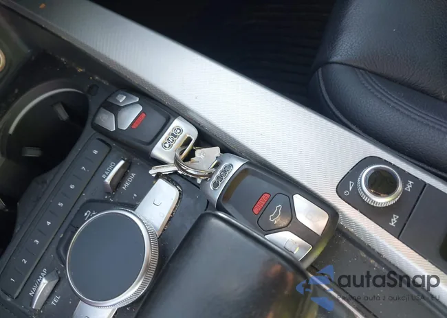 WAUENAF48HN009855: 44604086