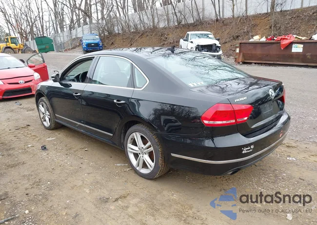 1VWBS7A30FC027790: 44604371