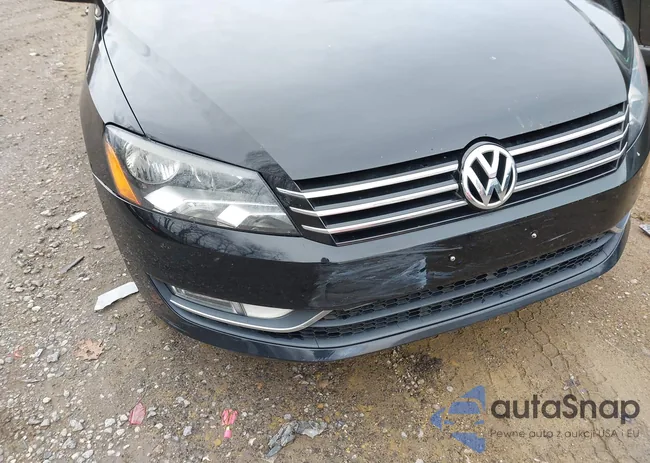 1VWBS7A30FC027790: 44604371