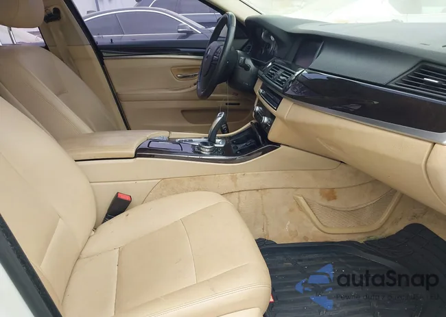 WBAXA5C57ED689824: 44605732