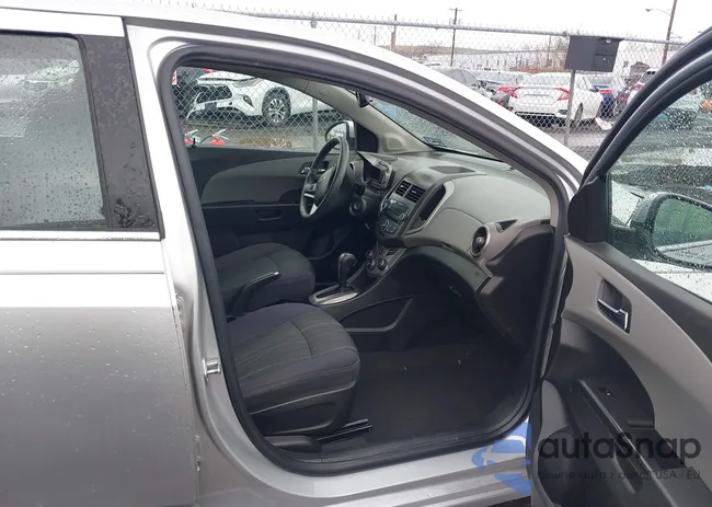 1G1JC6SH8D4208796: 44605870