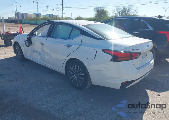 1N4BL4DV2SN357737: 44605376