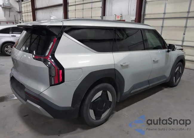 KNDAFFS51R6022291: 44606472