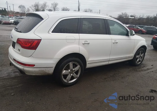 WA1LGAFEXFD026022: 44606944