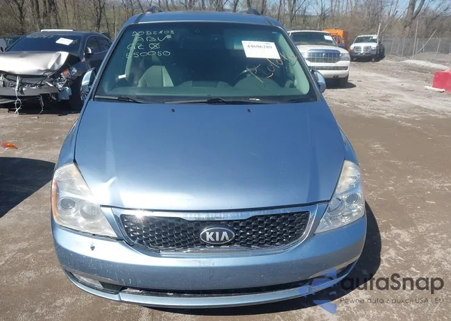 KNDMH4C73E6550050: 44606289