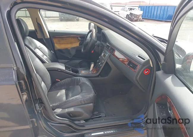 YV4BZ982981009341: 44607614