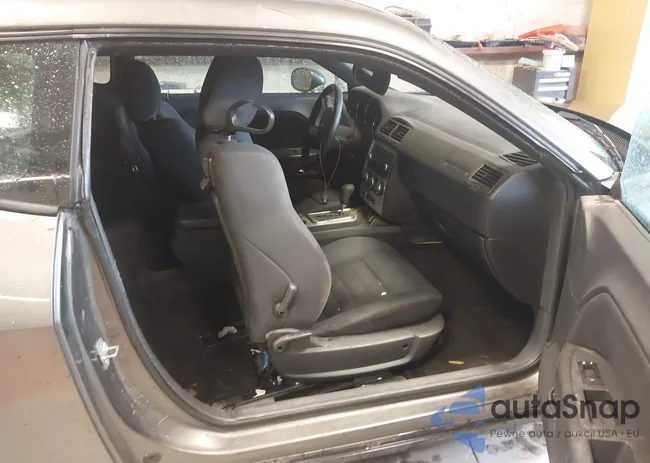 2B3CJ4DV3AH166809: 44607642