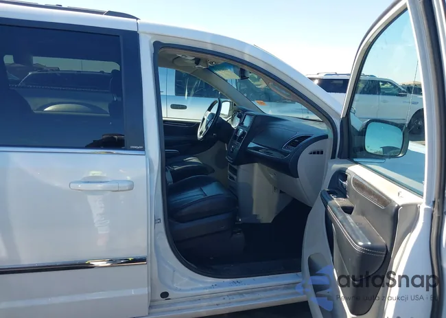 2C4RC1BG8ER215606: 44607673