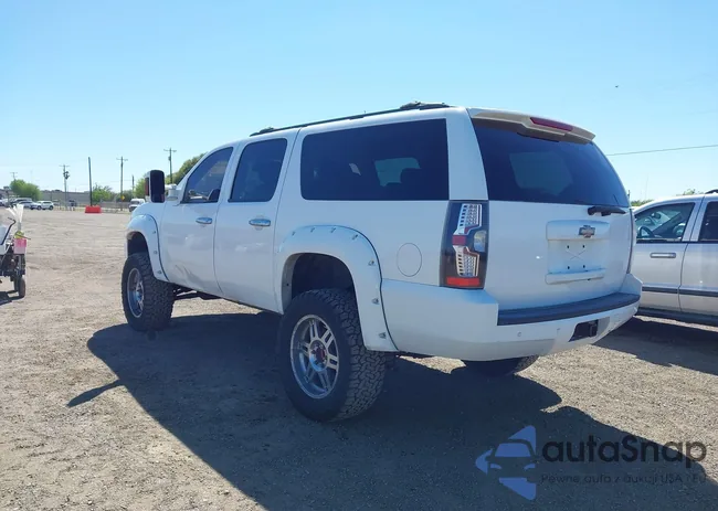 1GNUKJE33AR233816: 44607827