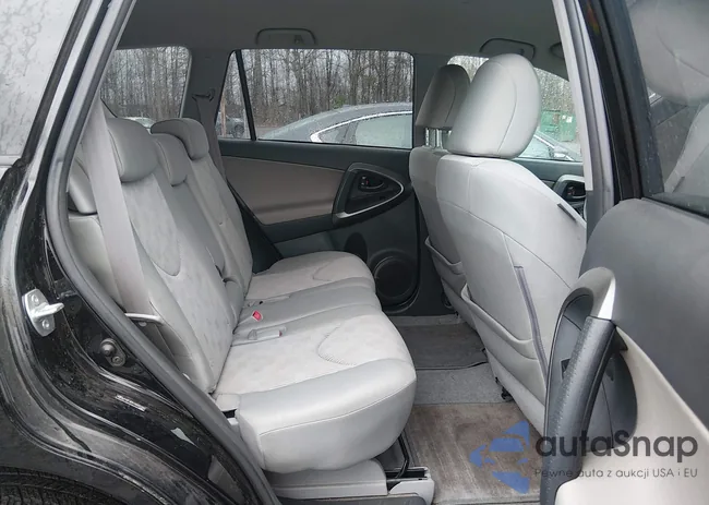 JTMZF4DV1A5031992: 44607834