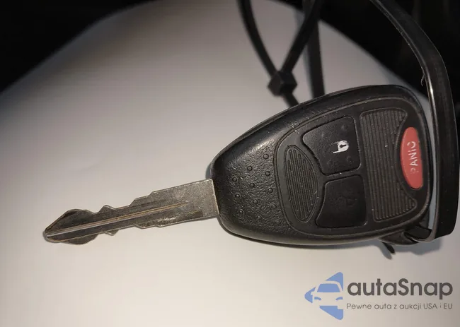 1C4NJRBBXGD668963: 44607289