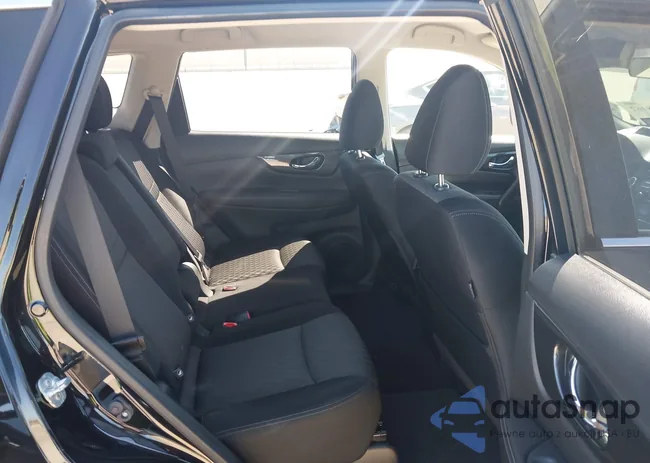 JN8AT2MV2HW252911: 44608462