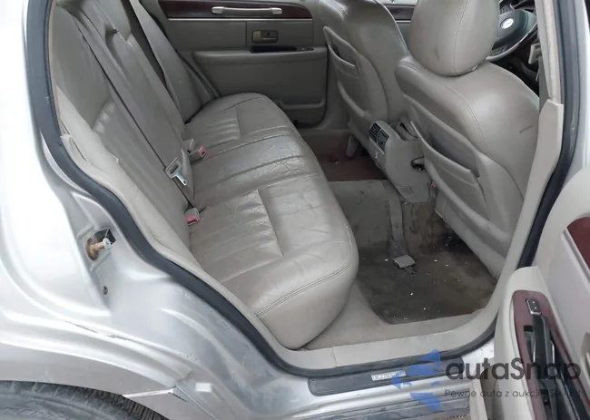 1LNHM81W74Y638077: 44608554