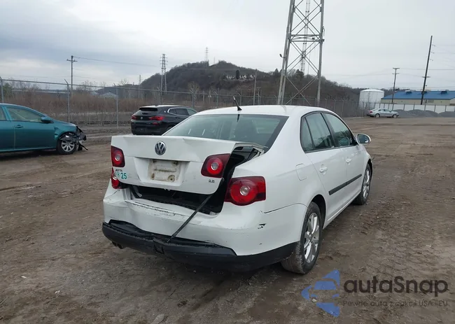 3VWAZ7AJ2AM073683: 44608566