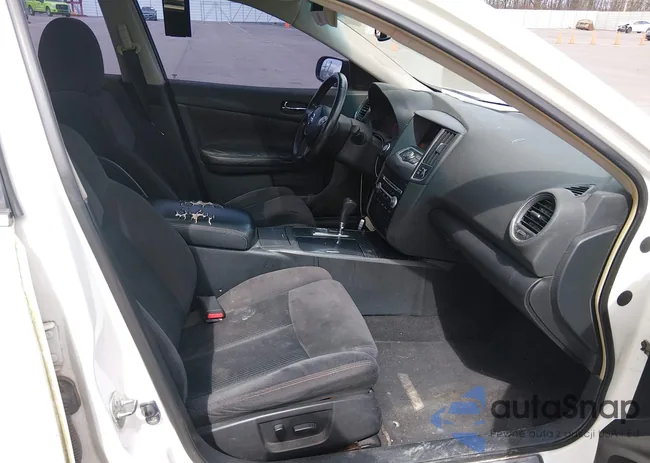 1N4AA5AP1CC810840: 44608670