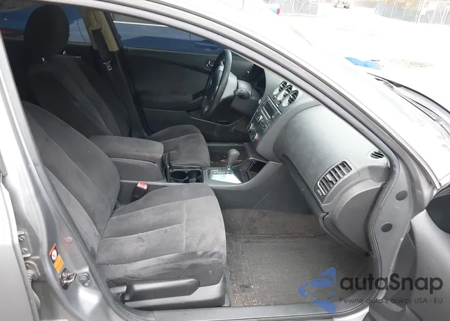 1N4AL21E39N558030: 44608986