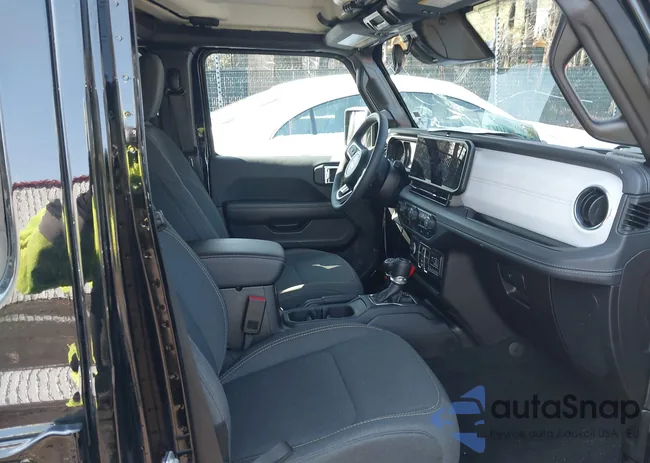 1C4PJXEN9SW589168: 44608218