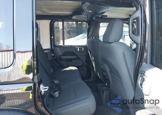 1C4PJXEN9SW589168: 44608218