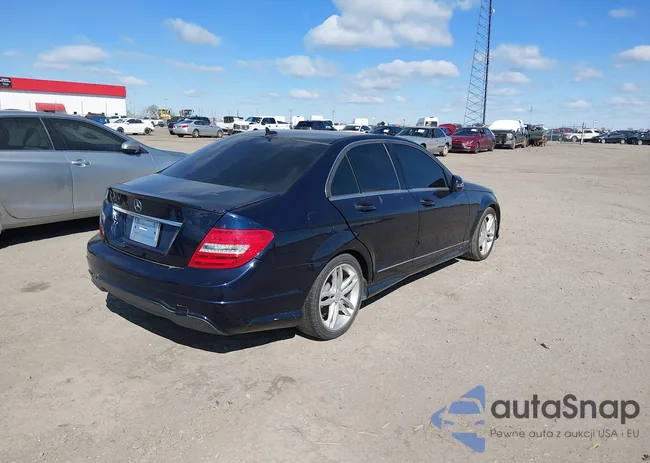 WDDGF4HB0CA609393: 44608236