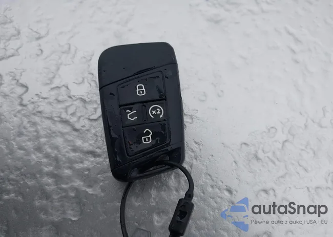 3VW7X7BU3SM085044: 44608242