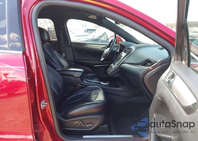 5LMTJ2AH9FUJ04491: 44608325