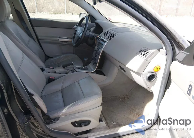 YV1MS682552103103: 44609667