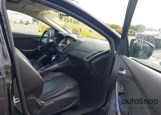 1FADP3N20EL422760: 44609727