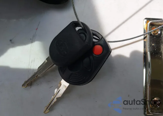 1FMCU9D77BKB92033: 44609778