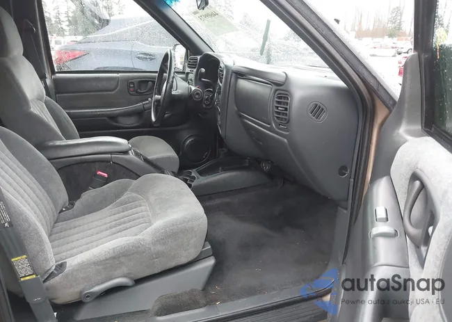 1GNDT13W72K203206: 44609973