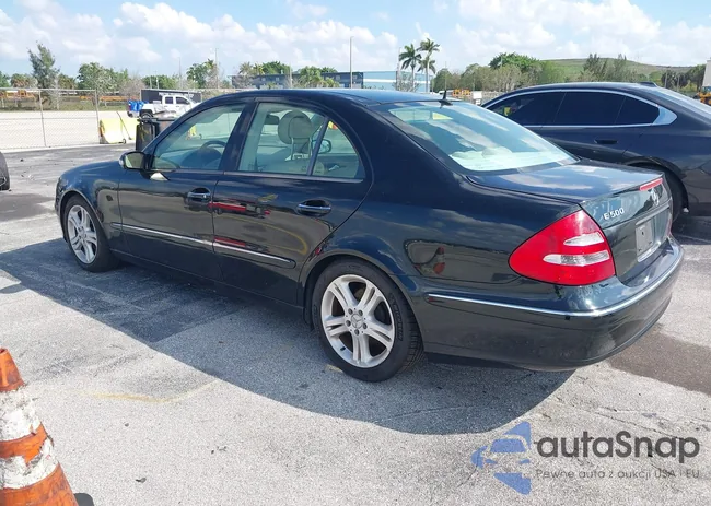 WDBUF70J25A756172: 44610448